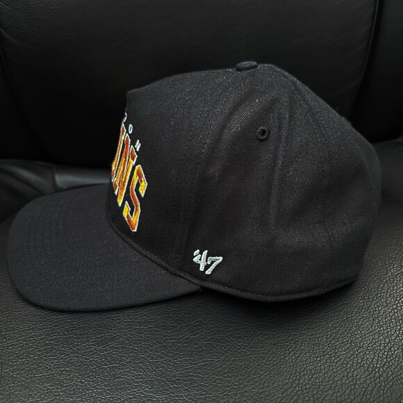Boston Bruins 2022 Snapback Hat - Picture 4 of 9